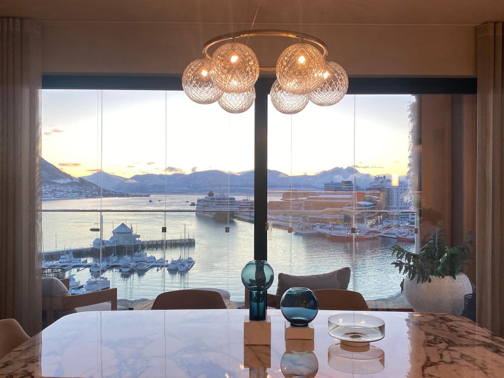 Vindlys Luxury Penthouse Apartment Tromsø Exteriér fotografie